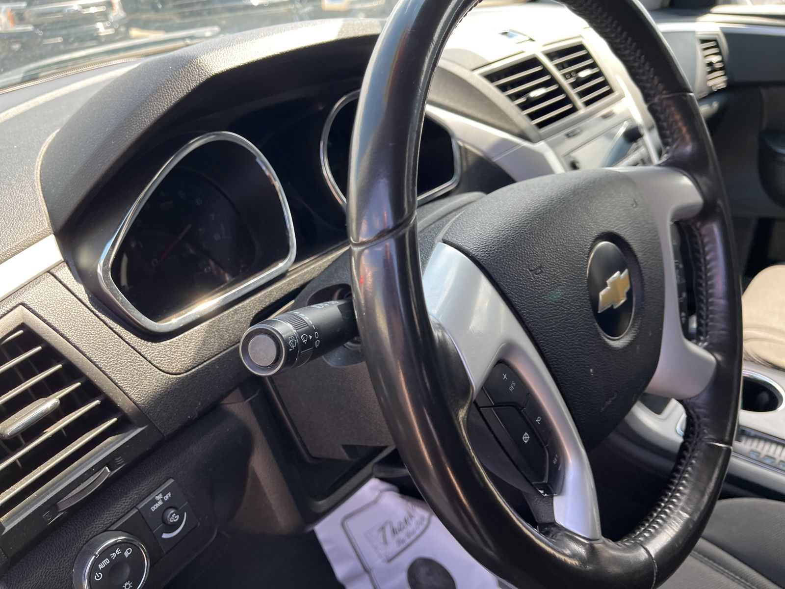 Thumbnail: 2009 Chevrolet Traverse - 28