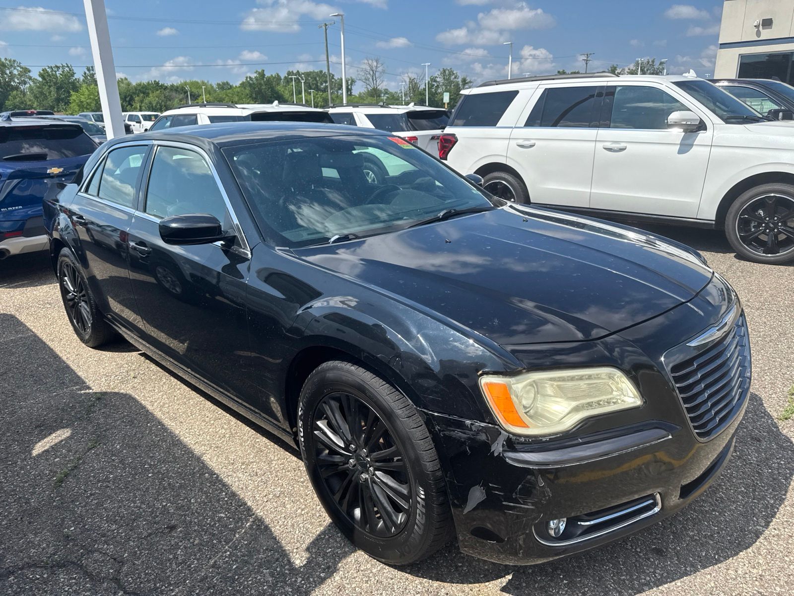 Thumbnail: 2014 Chrysler 300 - 27