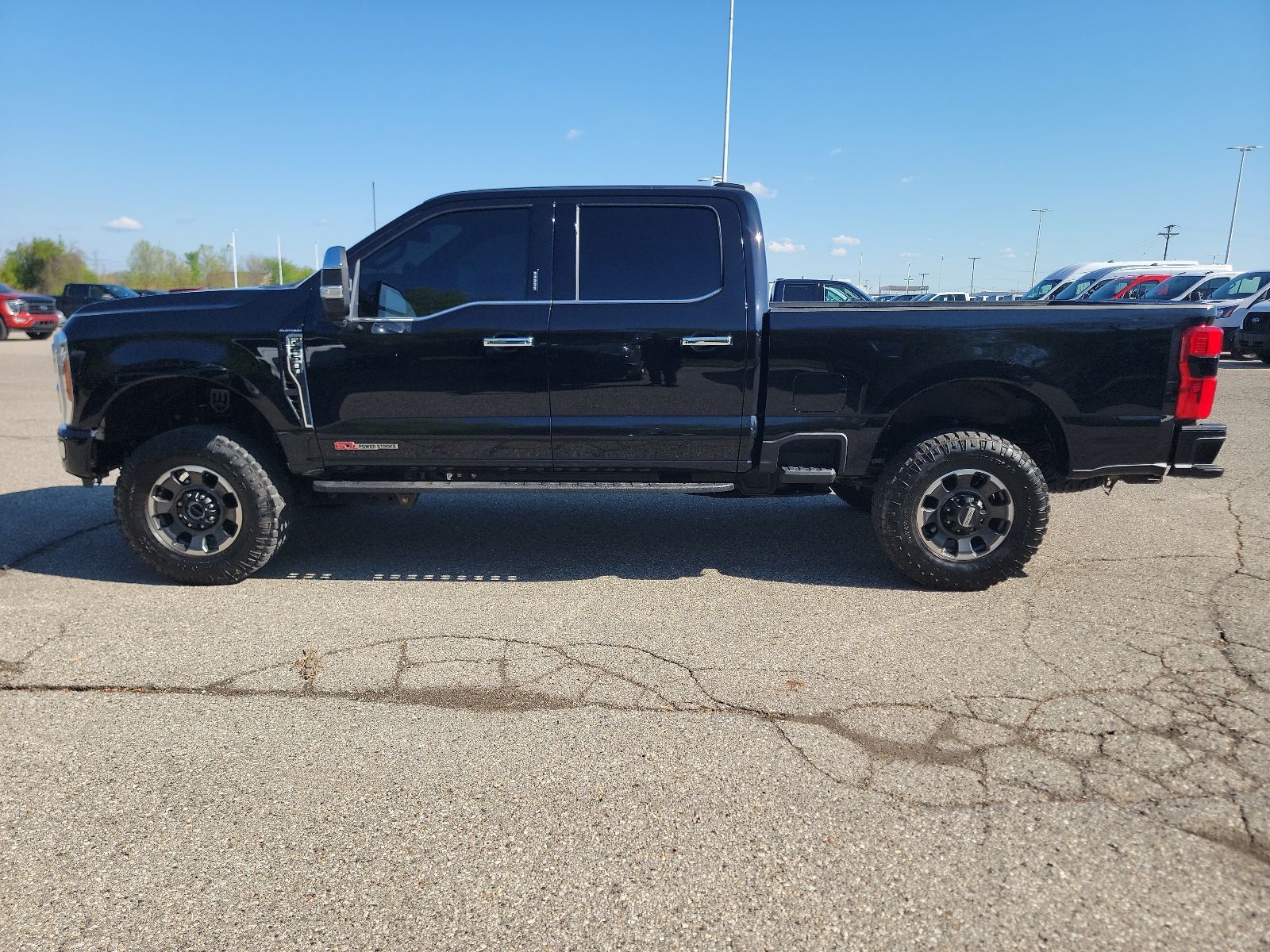 Thumbnail: 2023 Ford F-250 - 12
