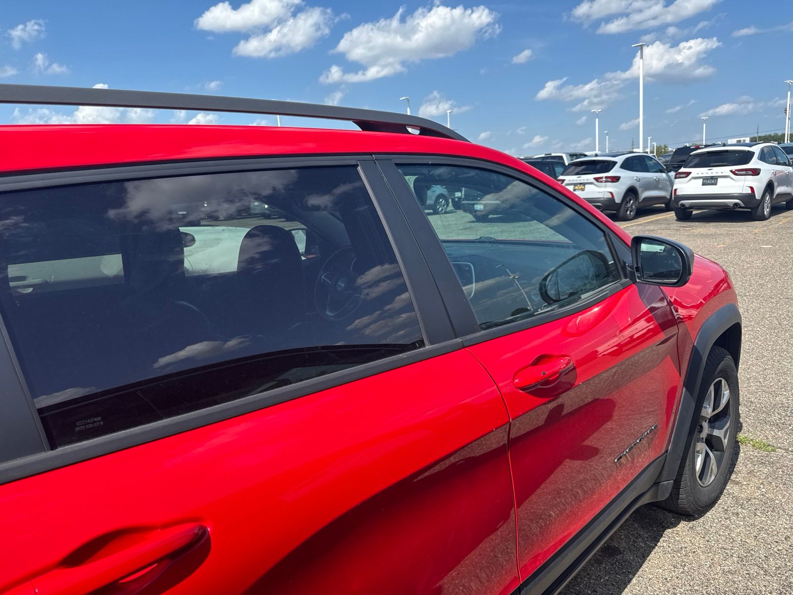 Thumbnail: 2018 Jeep Cherokee - 10