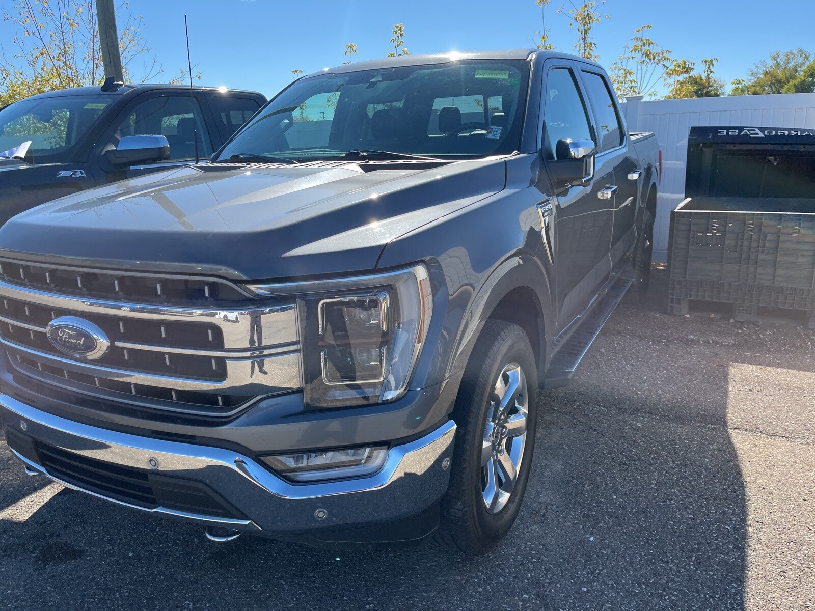 2021 Ford F-150 Lariat photo 4