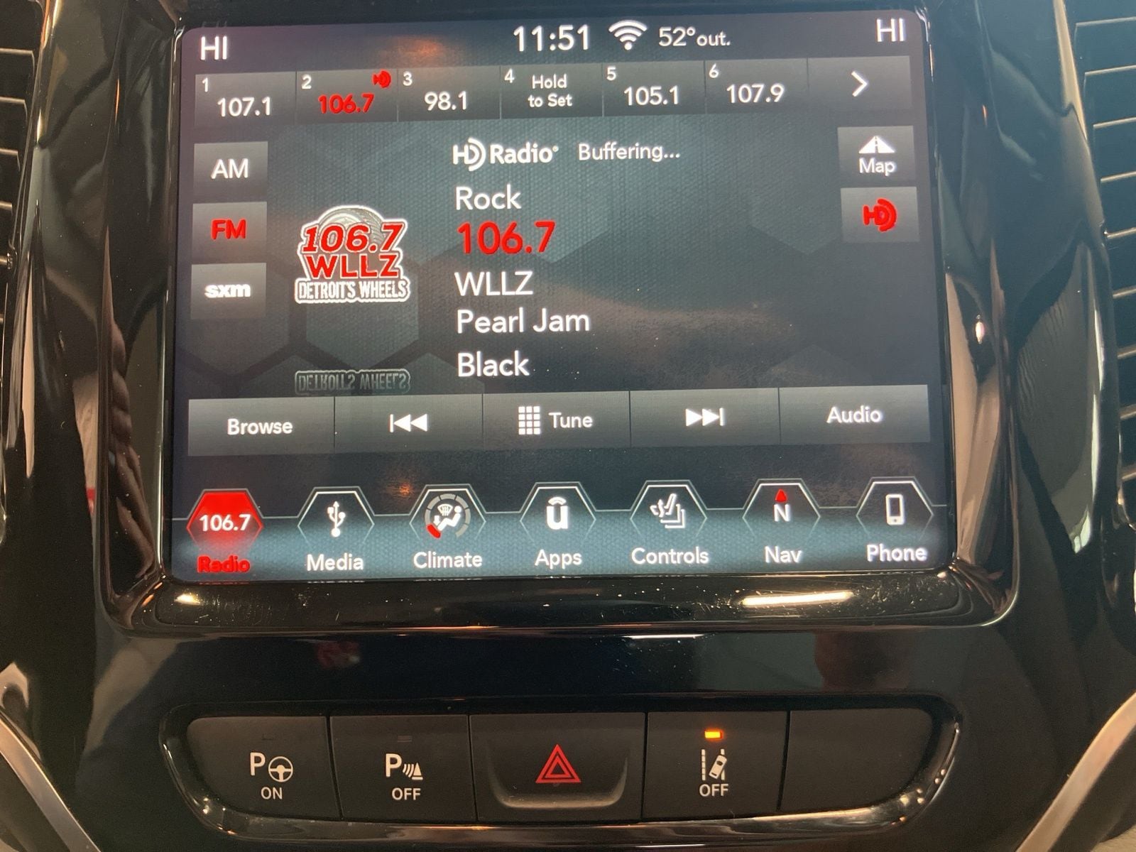Thumbnail: 2019 Jeep Cherokee - 19