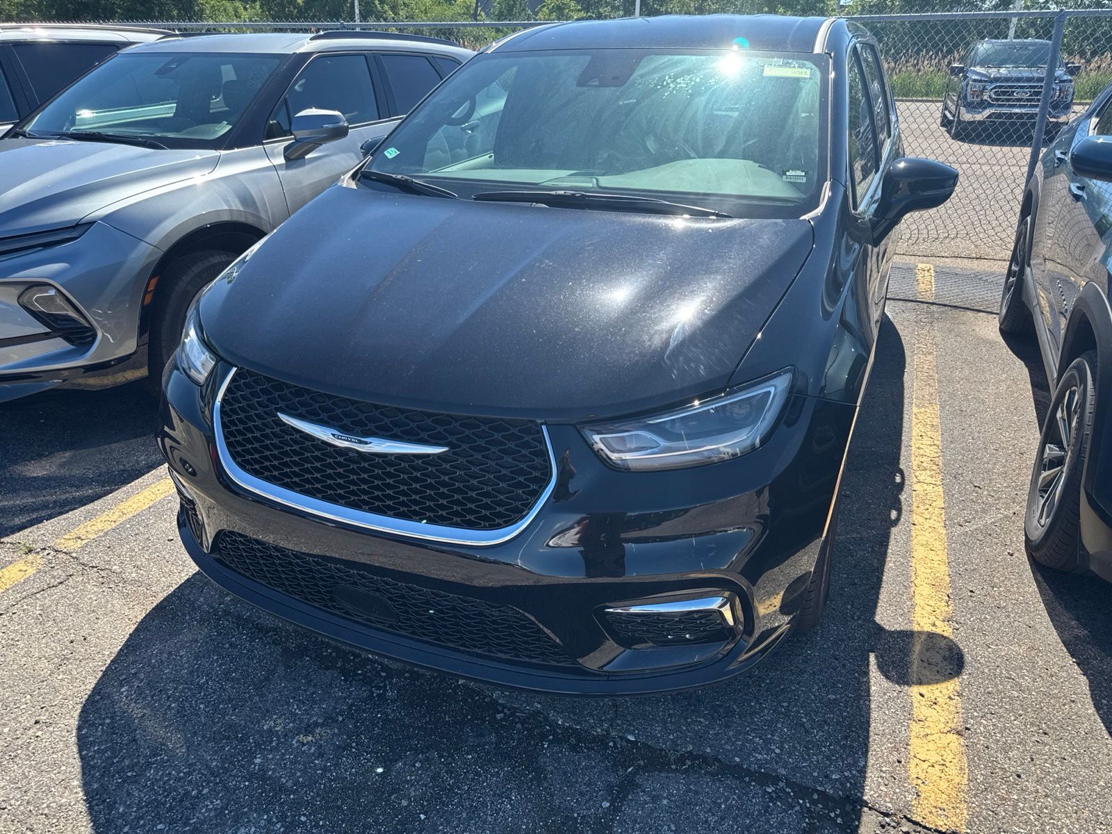 2025 Chrysler Pacifica Select -
                  Sterling Heights, MI