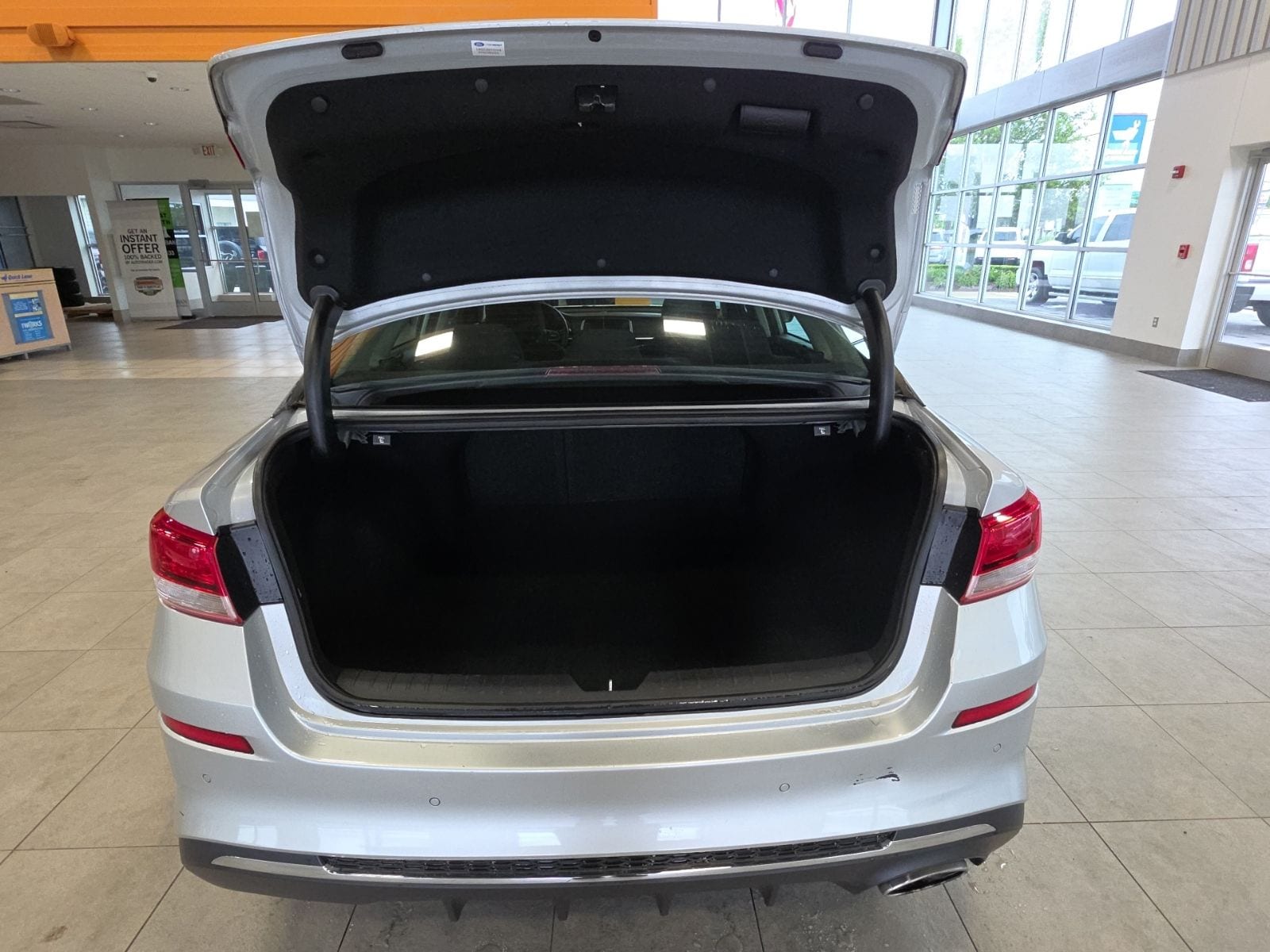 Thumbnail: 2020 Kia Optima - 29