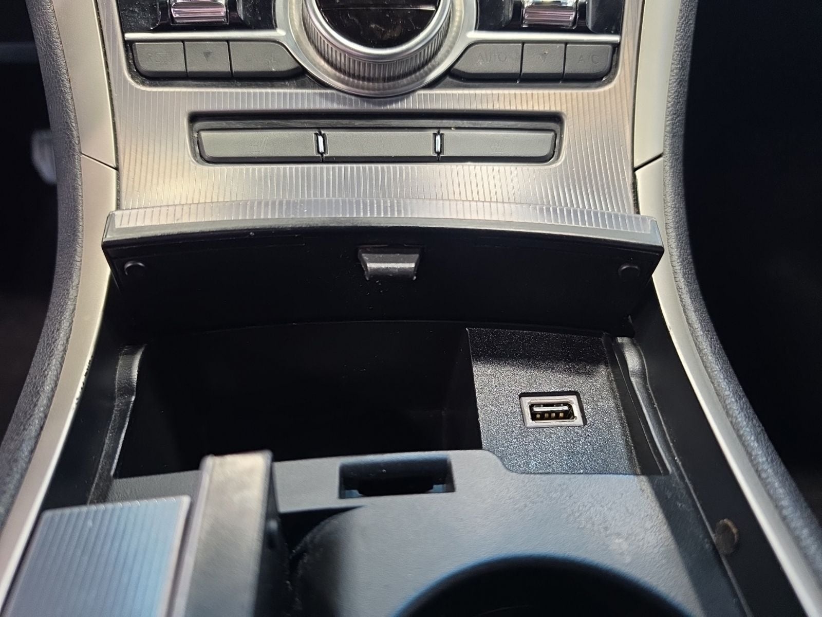 Thumbnail: 2017 Lincoln MKZ - 23
