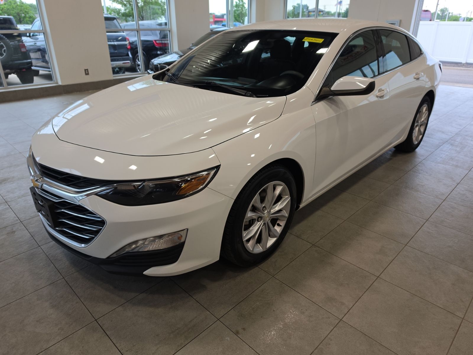 Thumbnail: 2022 Chevrolet Malibu - 1