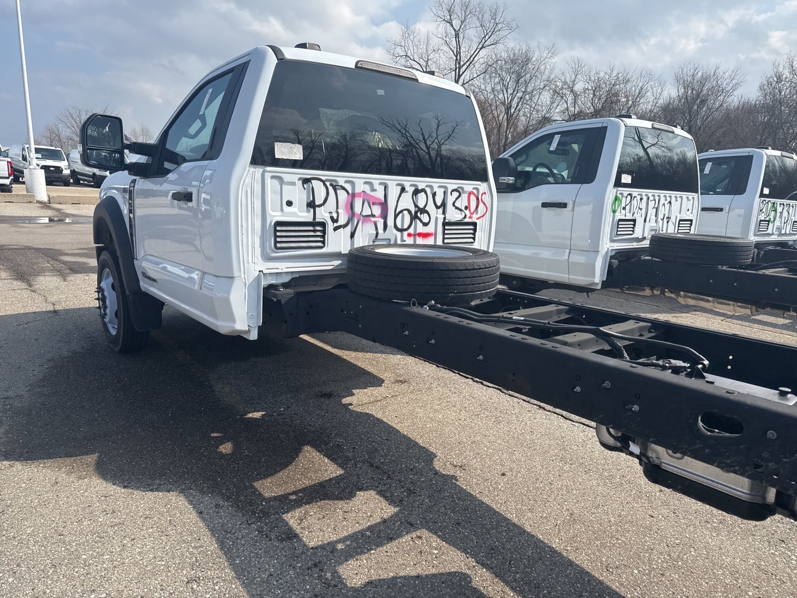 Thumbnail: 2023 Ford F-450 - 22