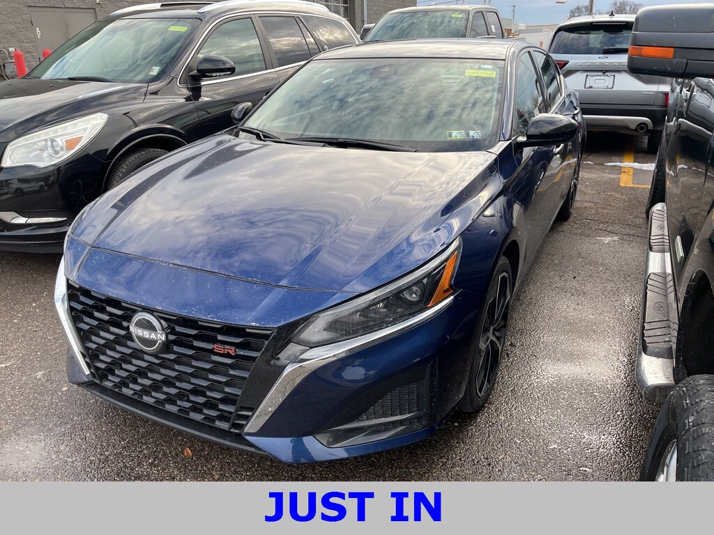 Used 2024 Nissan Altima 2.5 SR Sedan