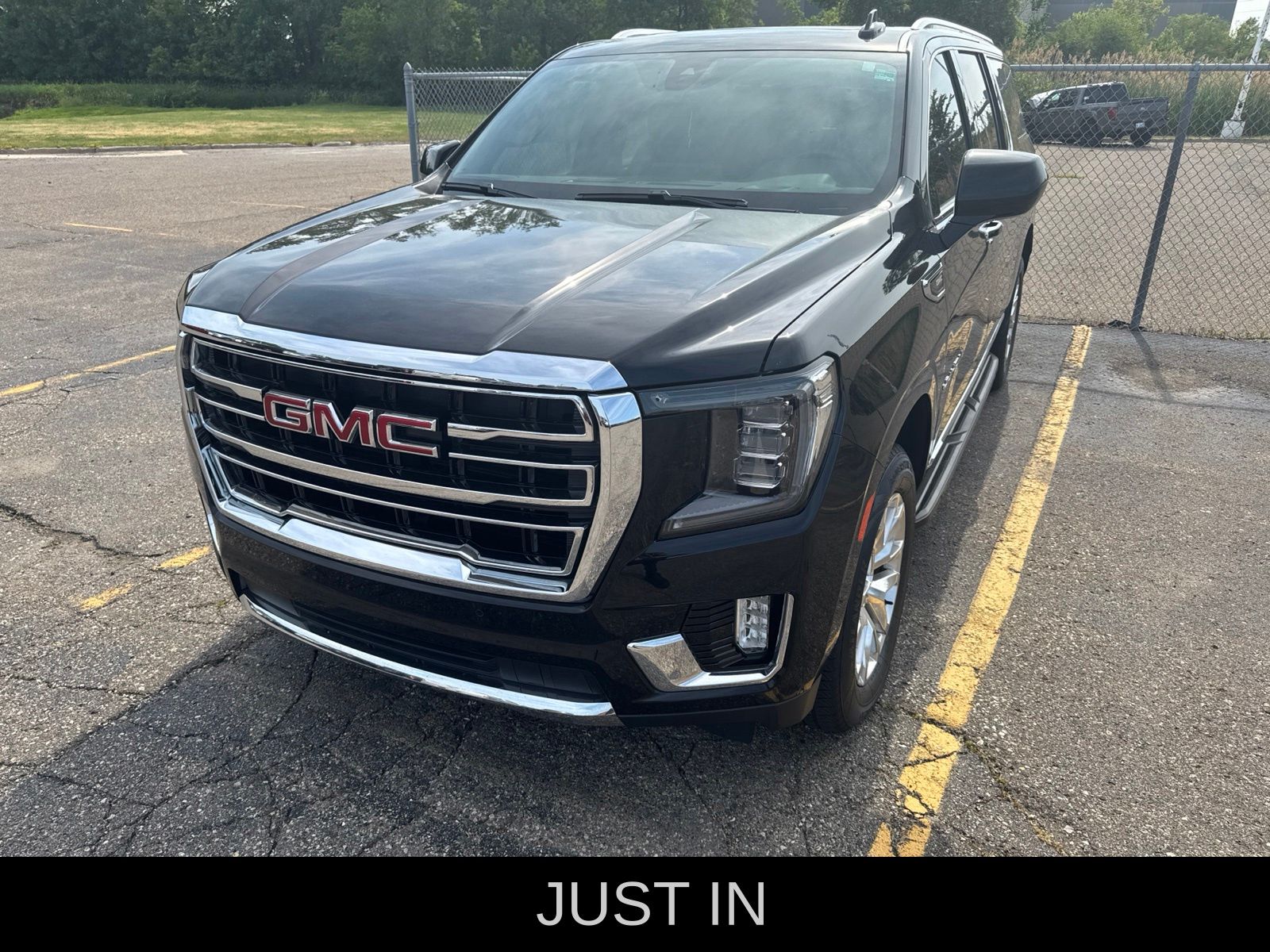 2023 GMC Yukon 4WD SLT's photo