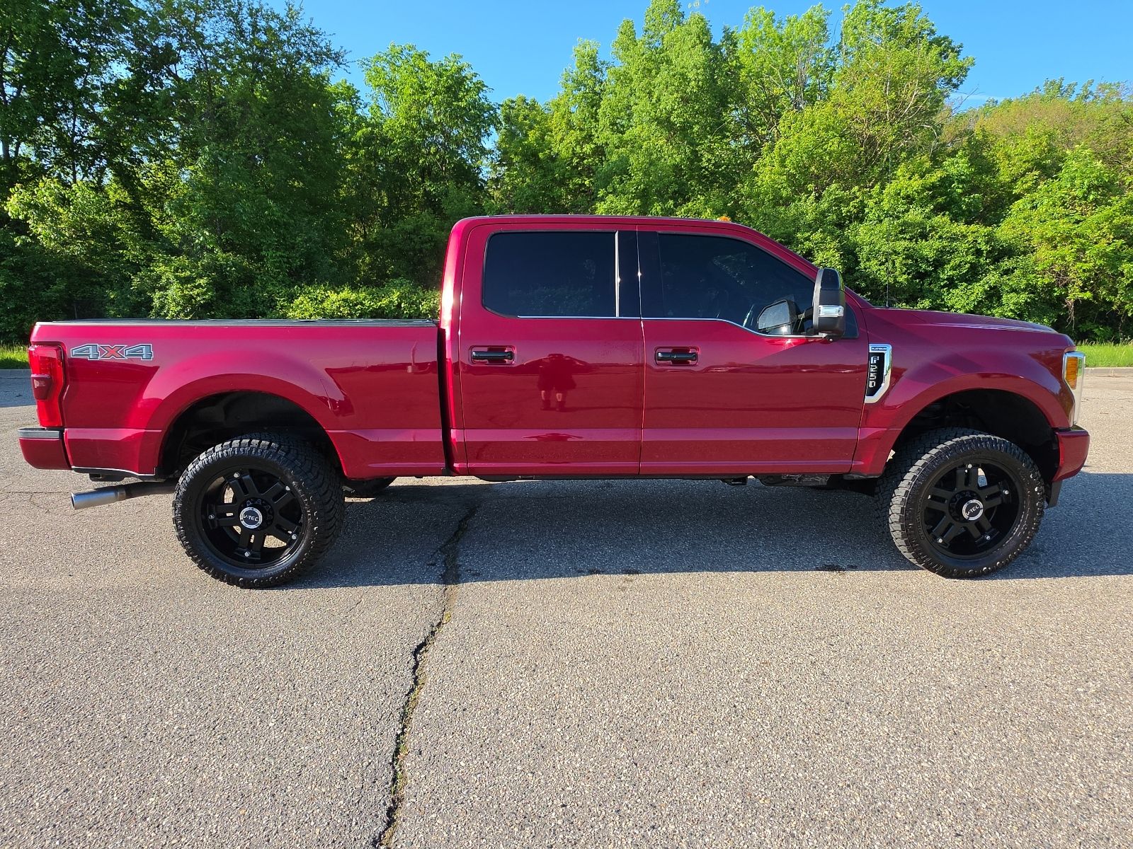 Thumbnail: 2017 Ford F-250 - 6