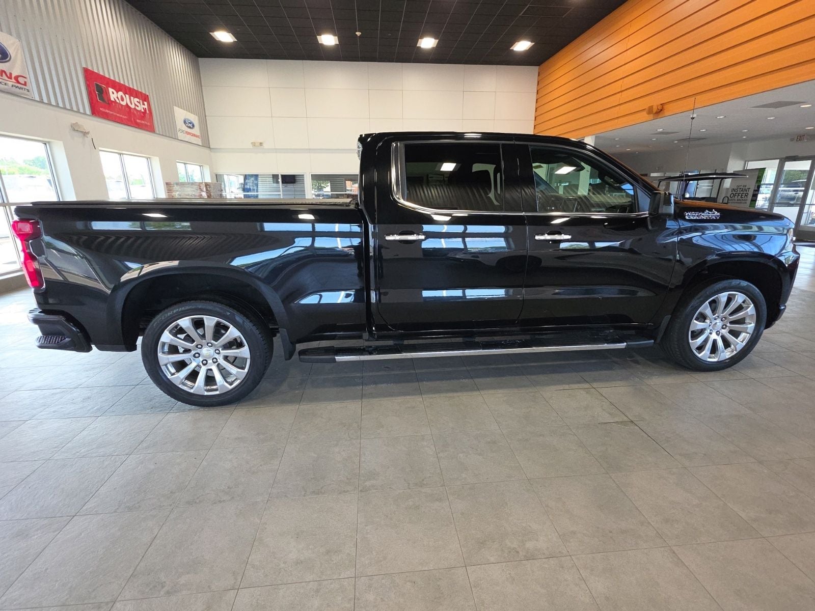 Thumbnail: 2019 Chevrolet Silverado 1500 - 6