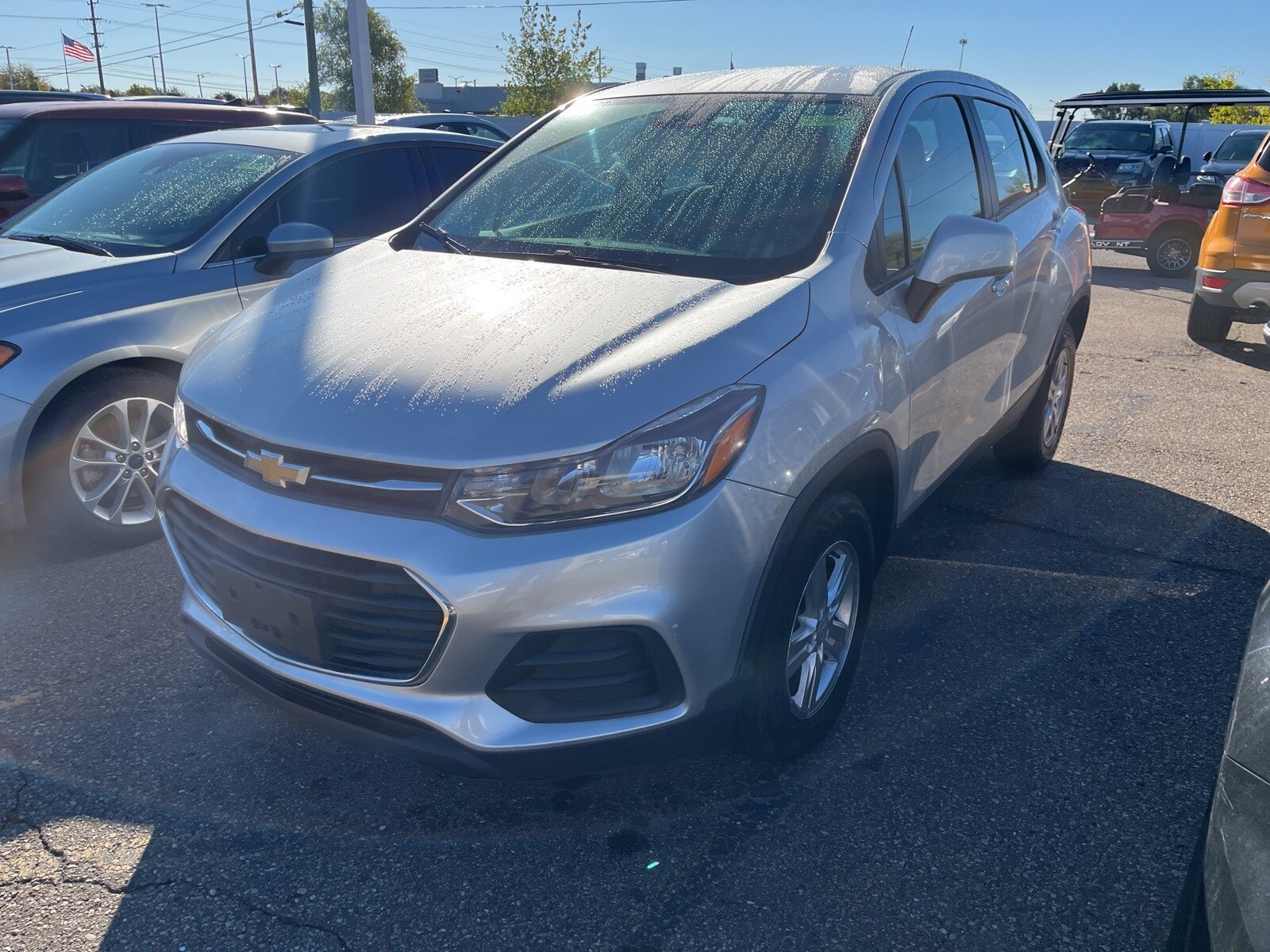 2018 Chevrolet Trax LS photo 2