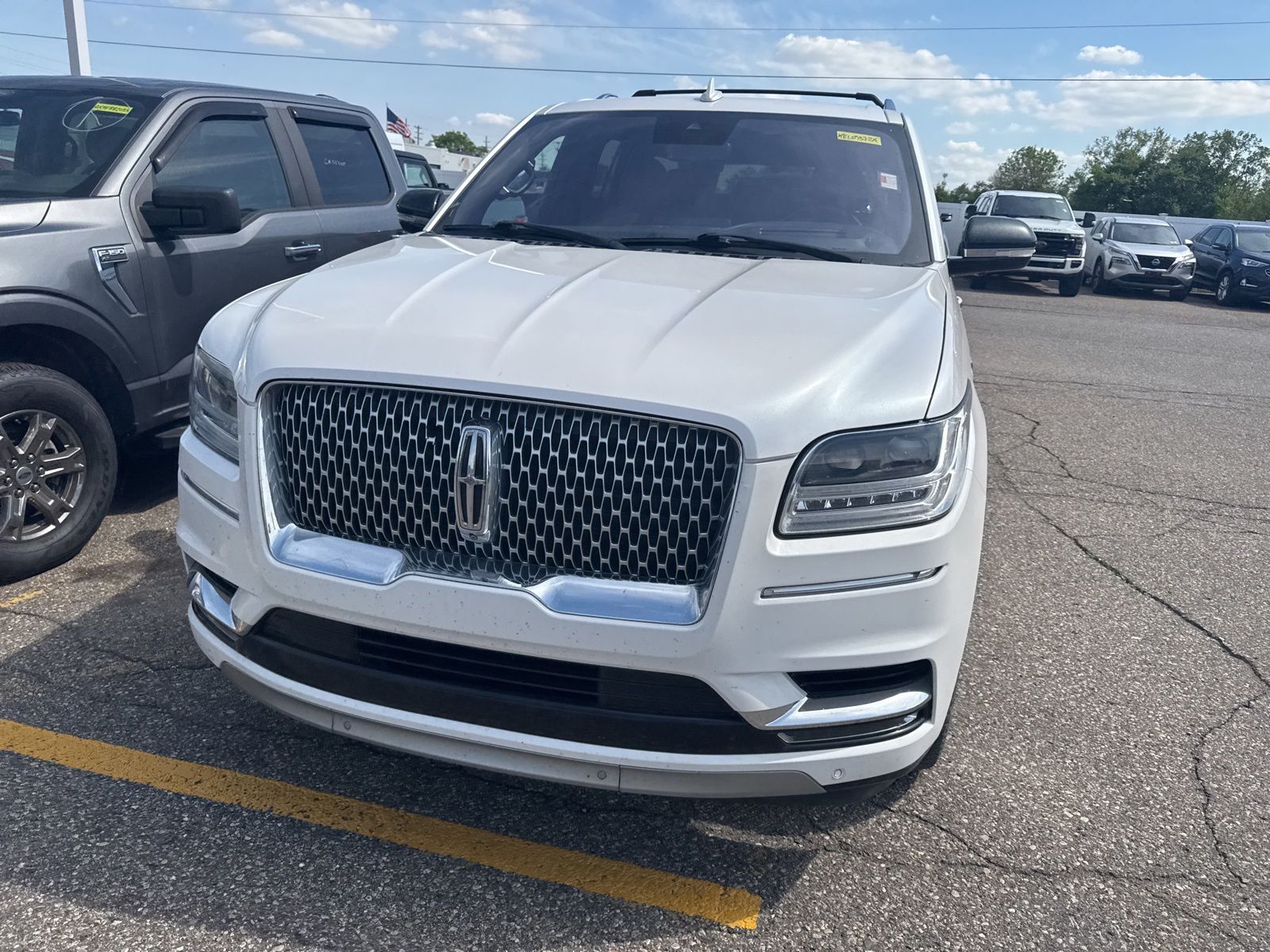 Thumbnail: 2019 Lincoln Navigator L - 4