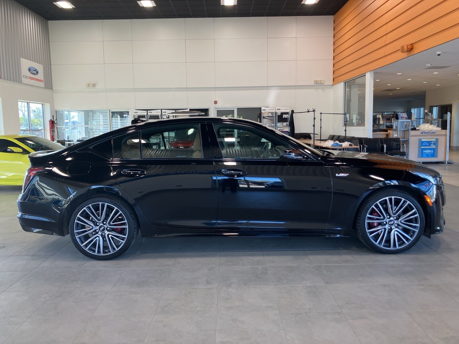 2020 Cadillac CT5 V photo 3