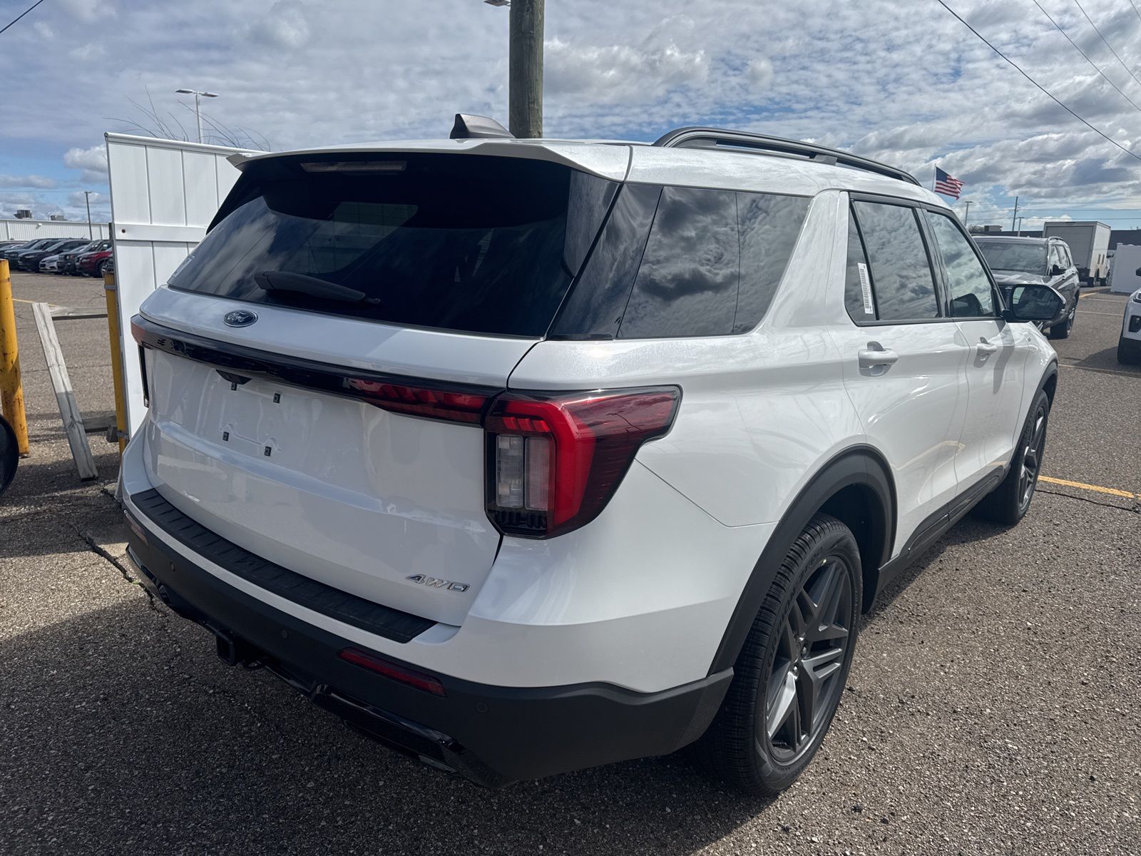 Thumbnail: 2026 Ford Explorer - 10