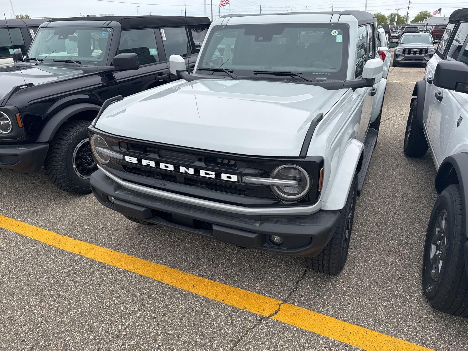 Thumbnail: 2026 Ford Bronco - 1