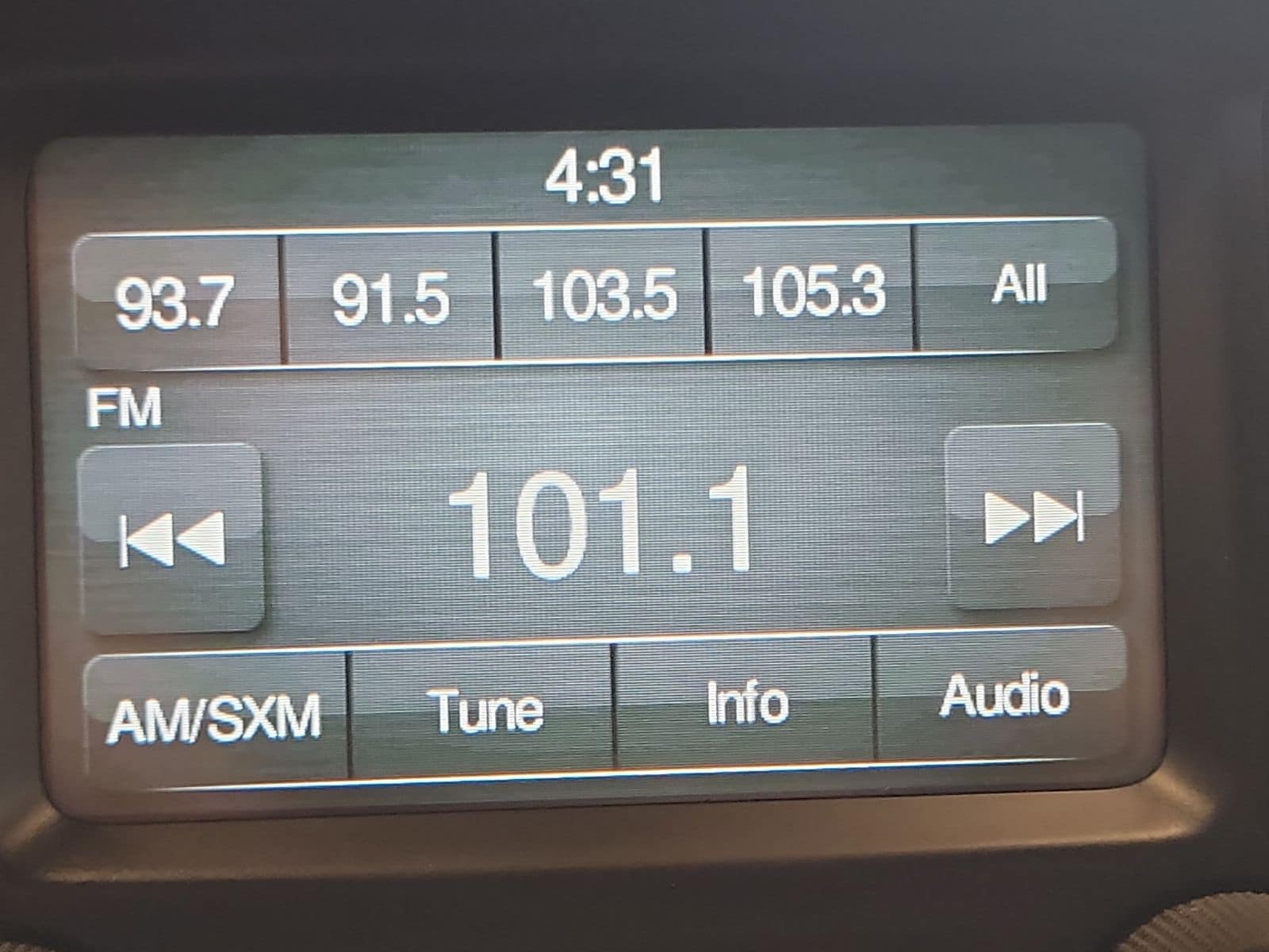 Thumbnail: 2019 RAM 1500 Classic - 30