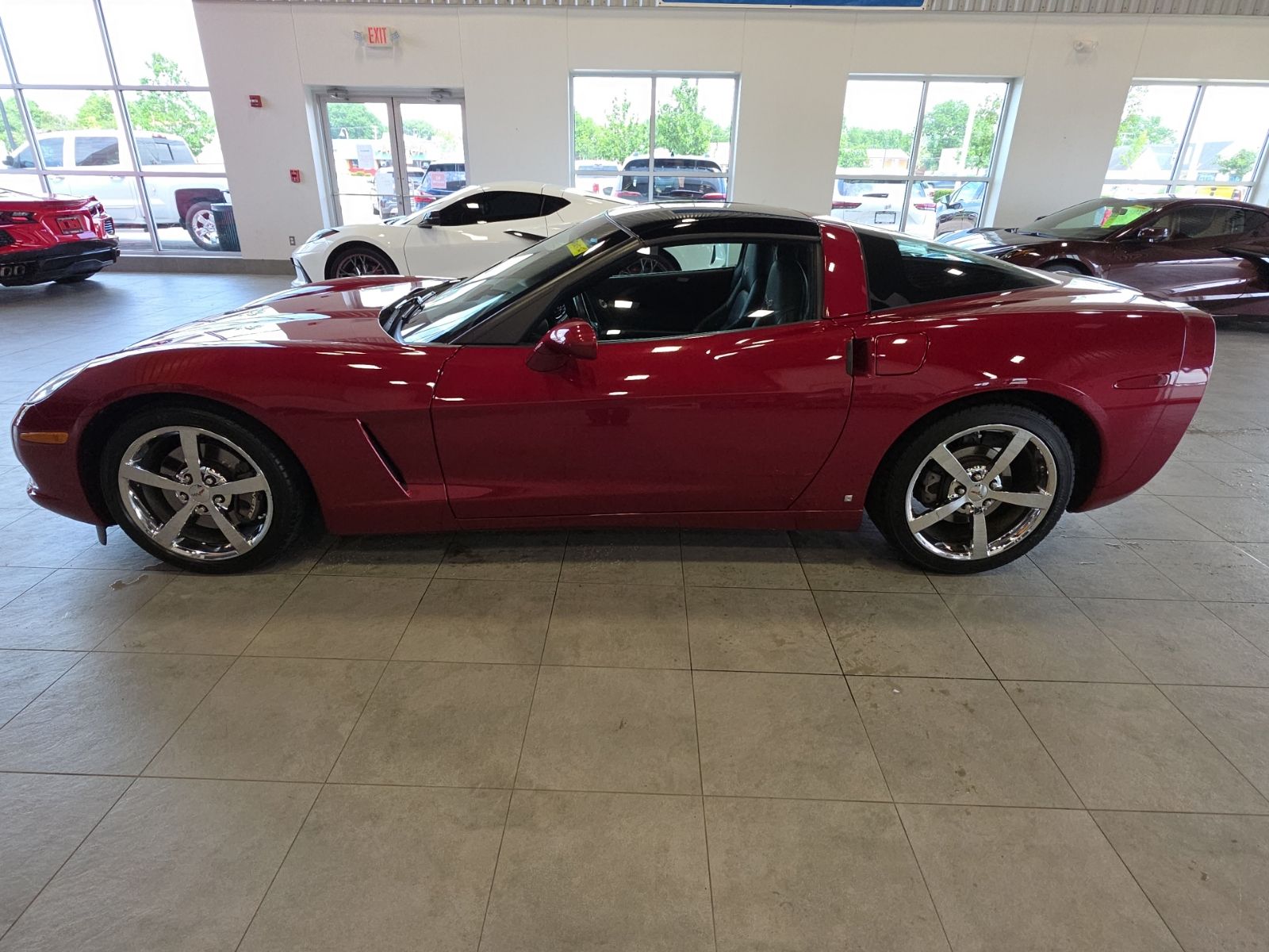 Thumbnail: 2010 Chevrolet Corvette - 11