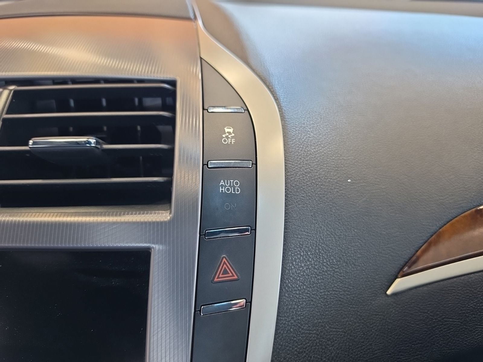 Thumbnail: 2017 Lincoln MKZ - 25