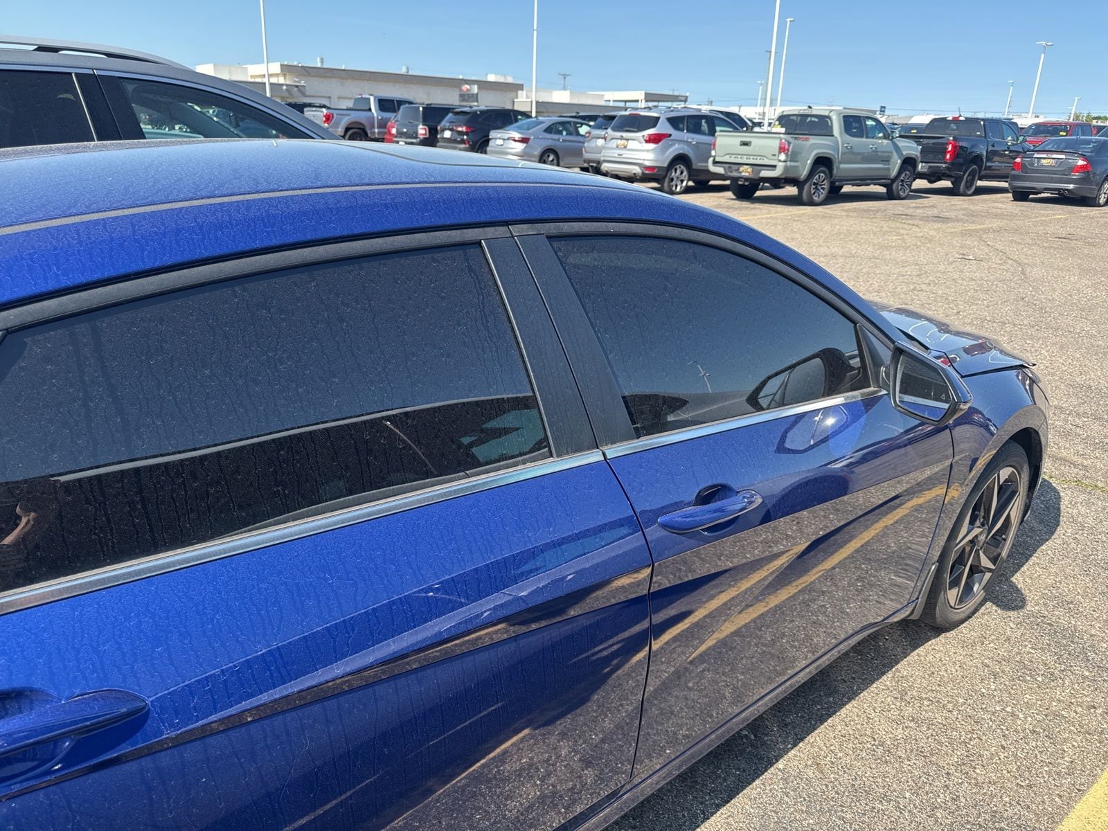 Thumbnail: 2023 Hyundai Elantra - 10