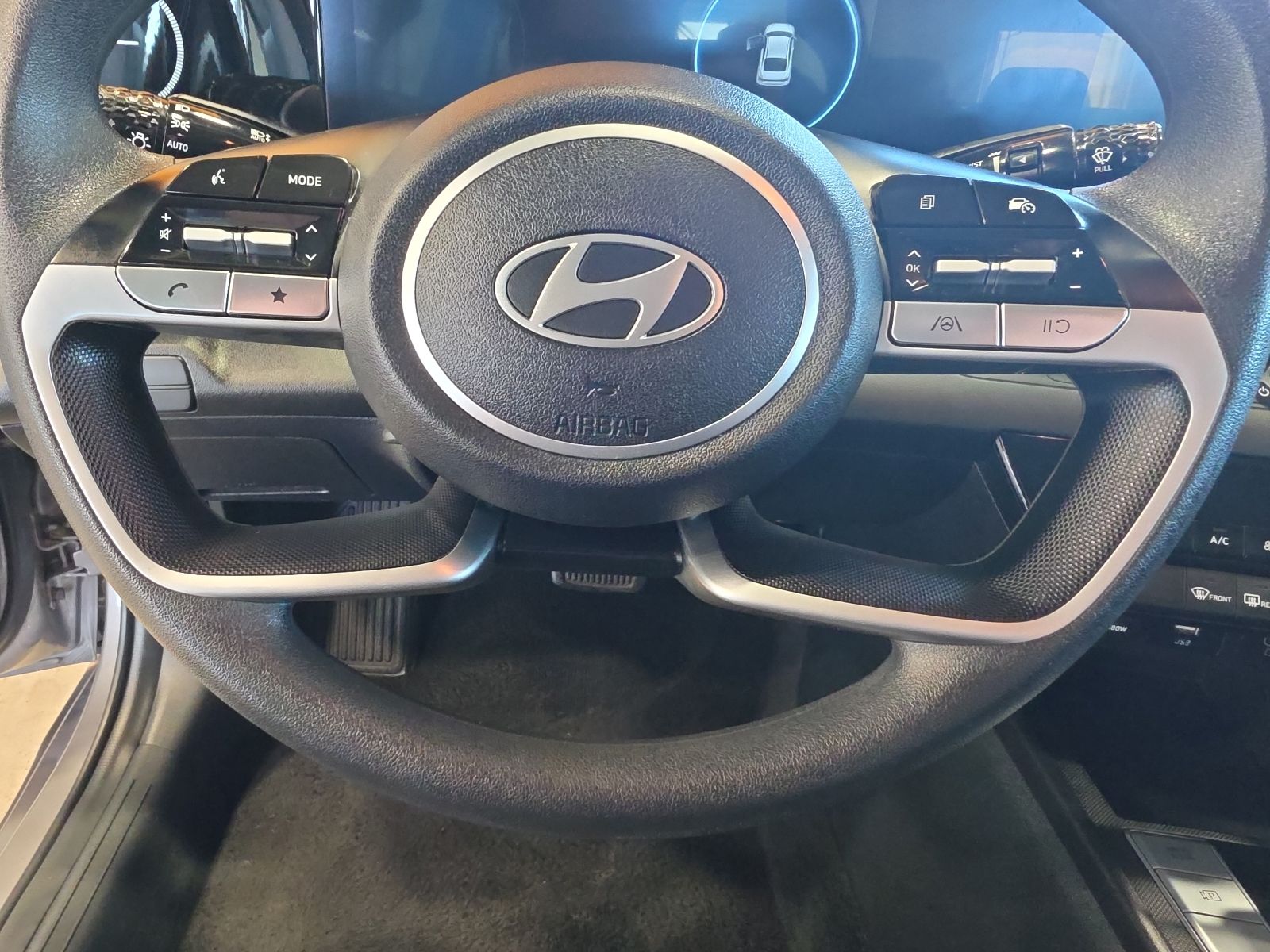 Thumbnail: 2024 Hyundai Elantra - 19
