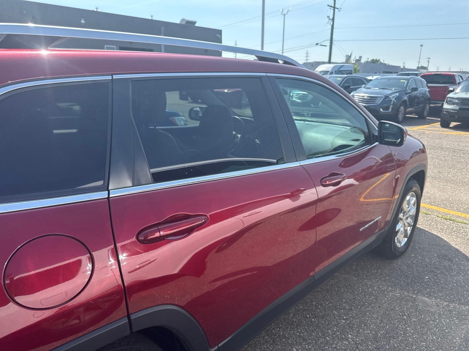 Thumbnail: 2016 Jeep Cherokee - 12