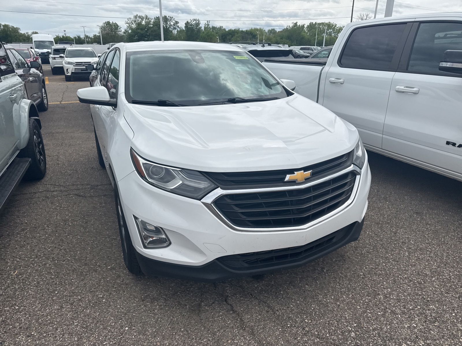 Thumbnail: 2019 Chevrolet Equinox - 5