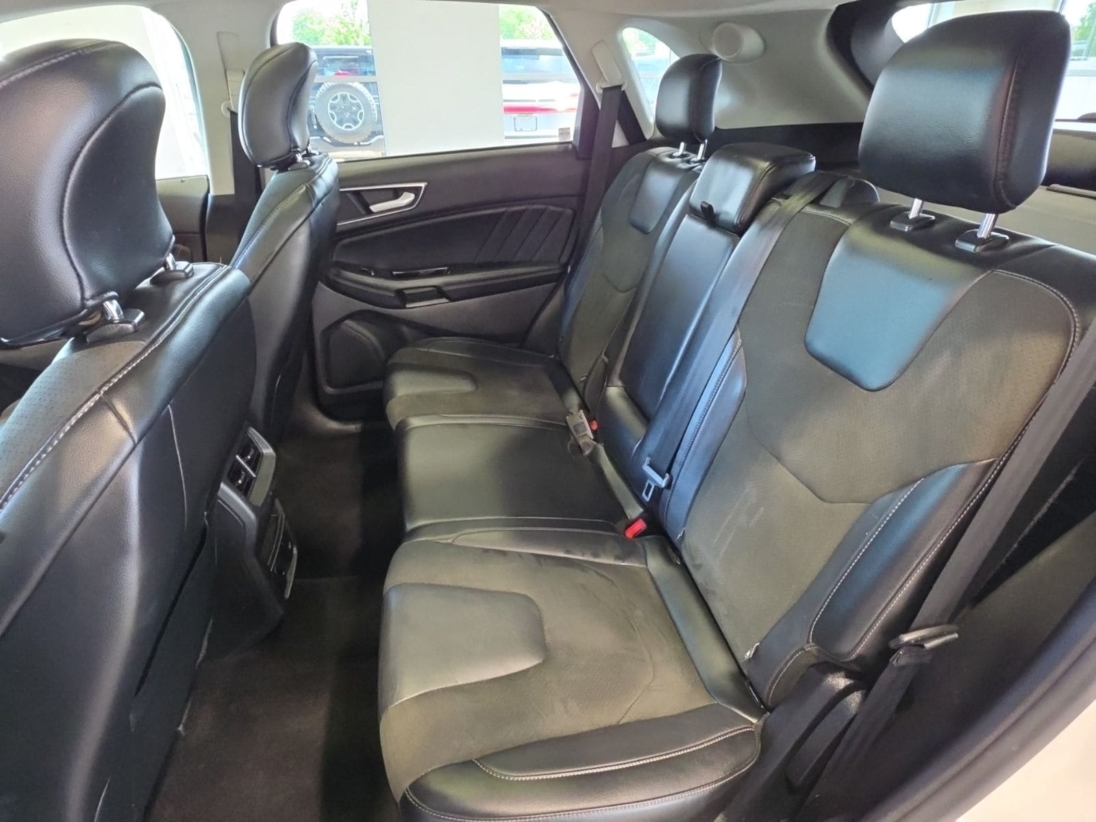Thumbnail: 2016 Ford Edge - 34