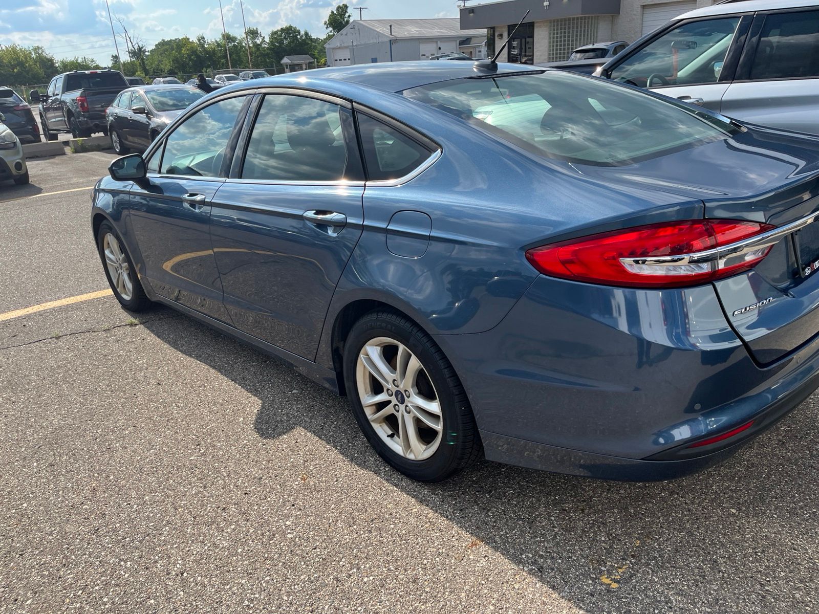 Thumbnail: 2018 Ford Fusion - 12