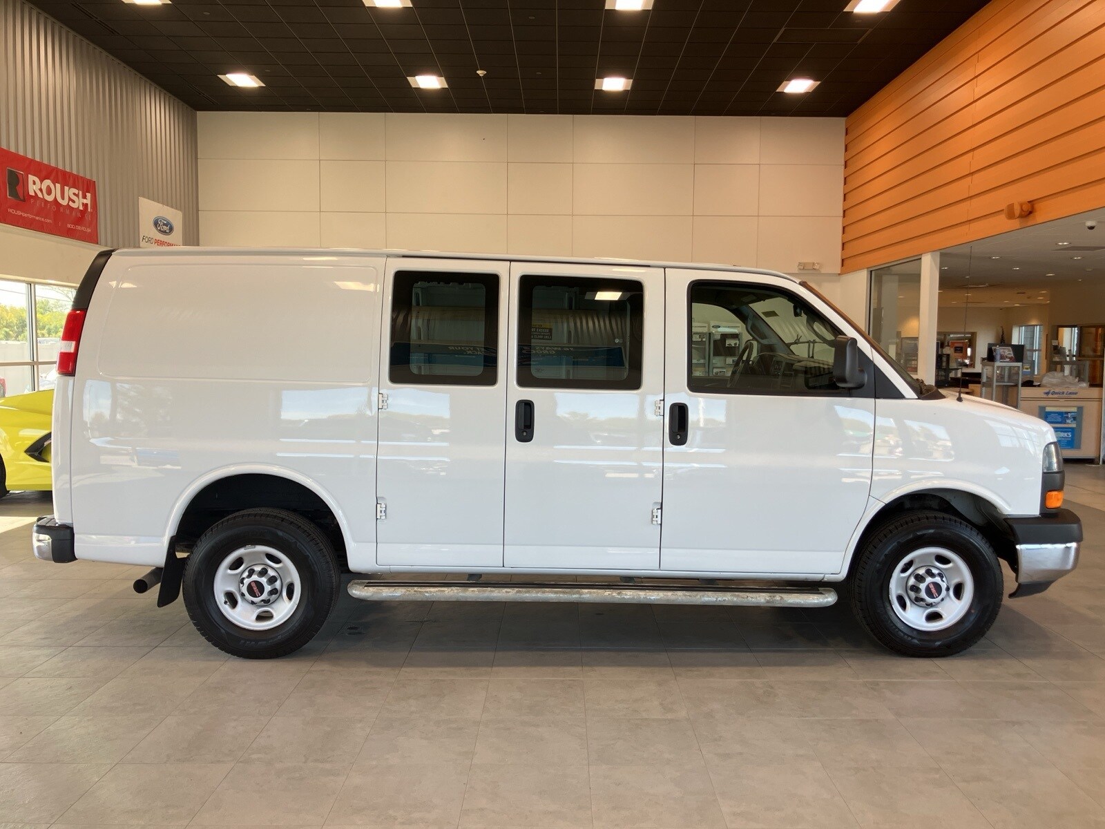 2023 Gmc Savana 2500 Cargo photo 4