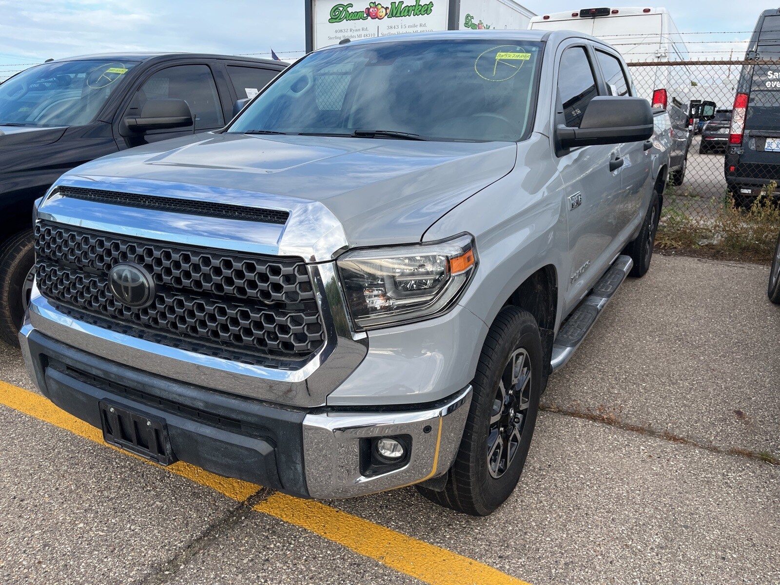 2018 Toyota Tundra SR5 photo 3