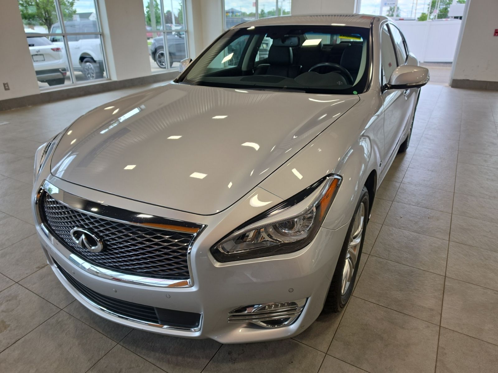 Thumbnail: 2019 INFINITI Q70 - 2