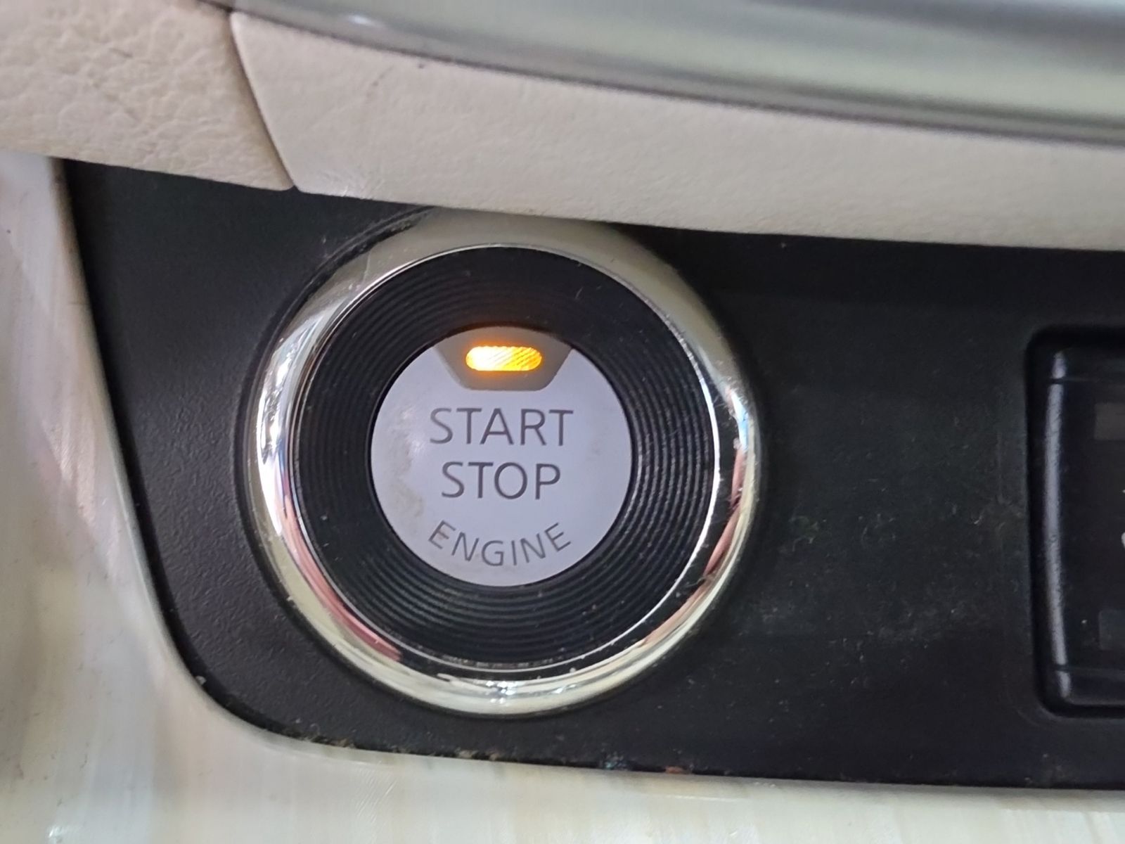 Thumbnail: 2015 Nissan Murano - 24