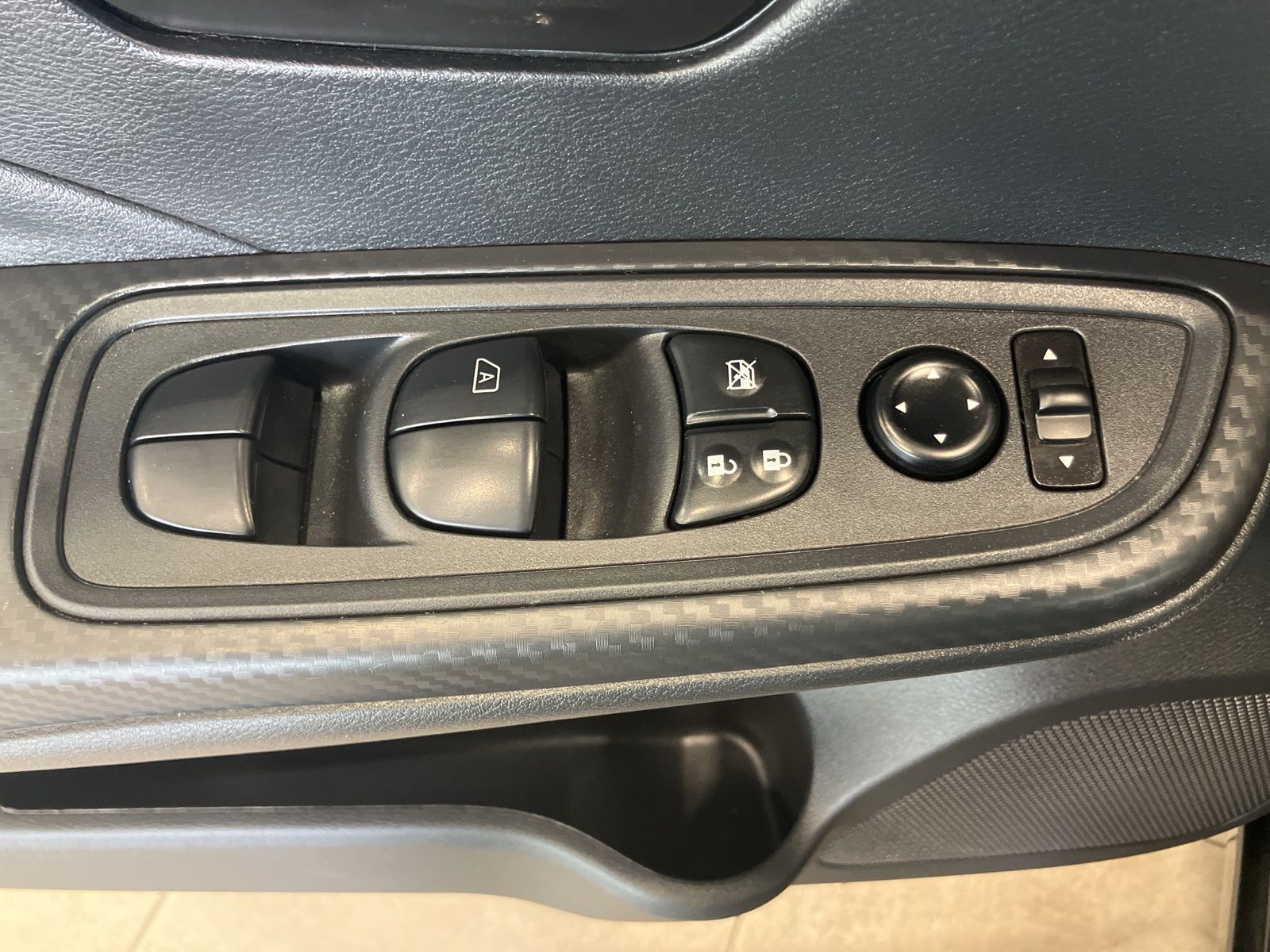Thumbnail: 2025 Nissan Versa - 12