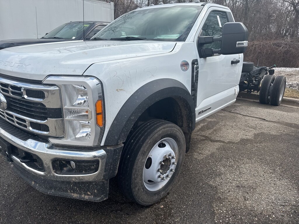 New 2023 Ford F-450SD XLT Chassis