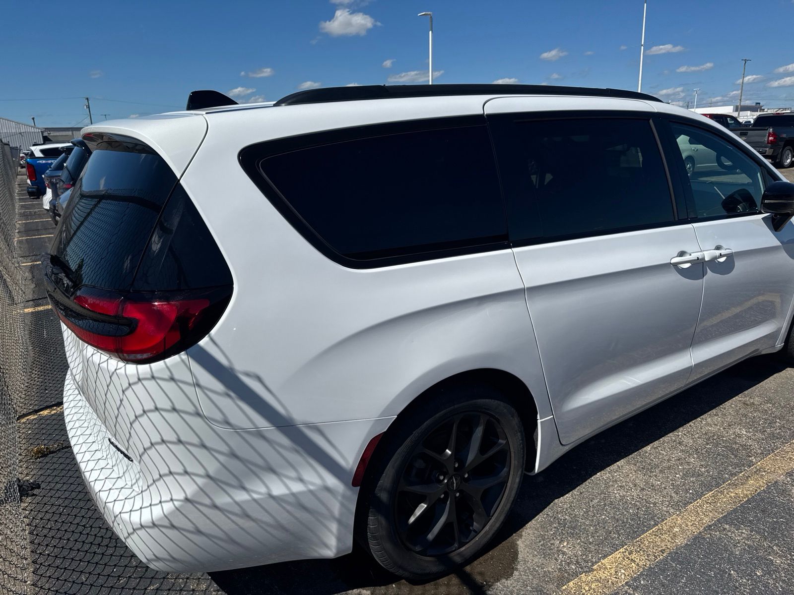 Thumbnail: 2025 Chrysler Pacifica - 11