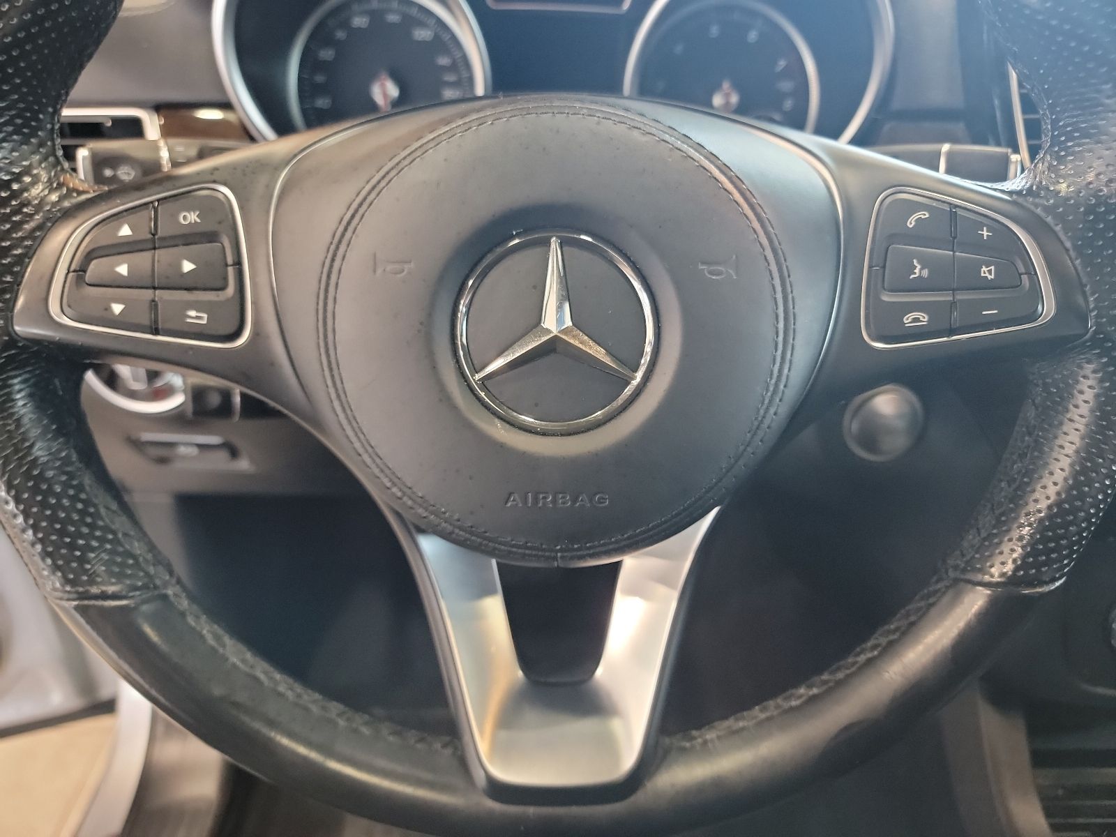 Thumbnail: 2017 Mercedes-Benz GLS - 23