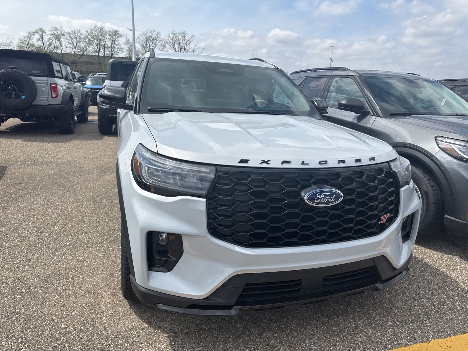 Thumbnail: 2026 Ford Explorer - 5