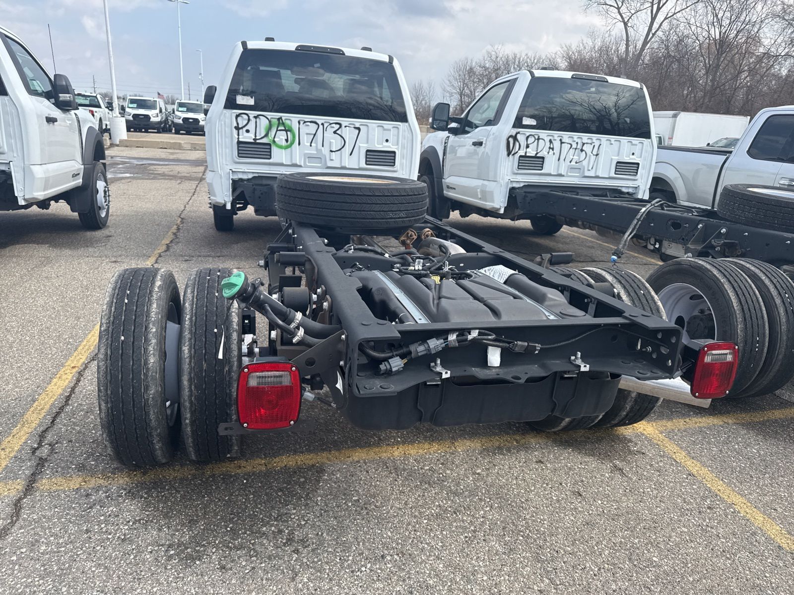 Thumbnail: 2023 Ford F-450 - 10