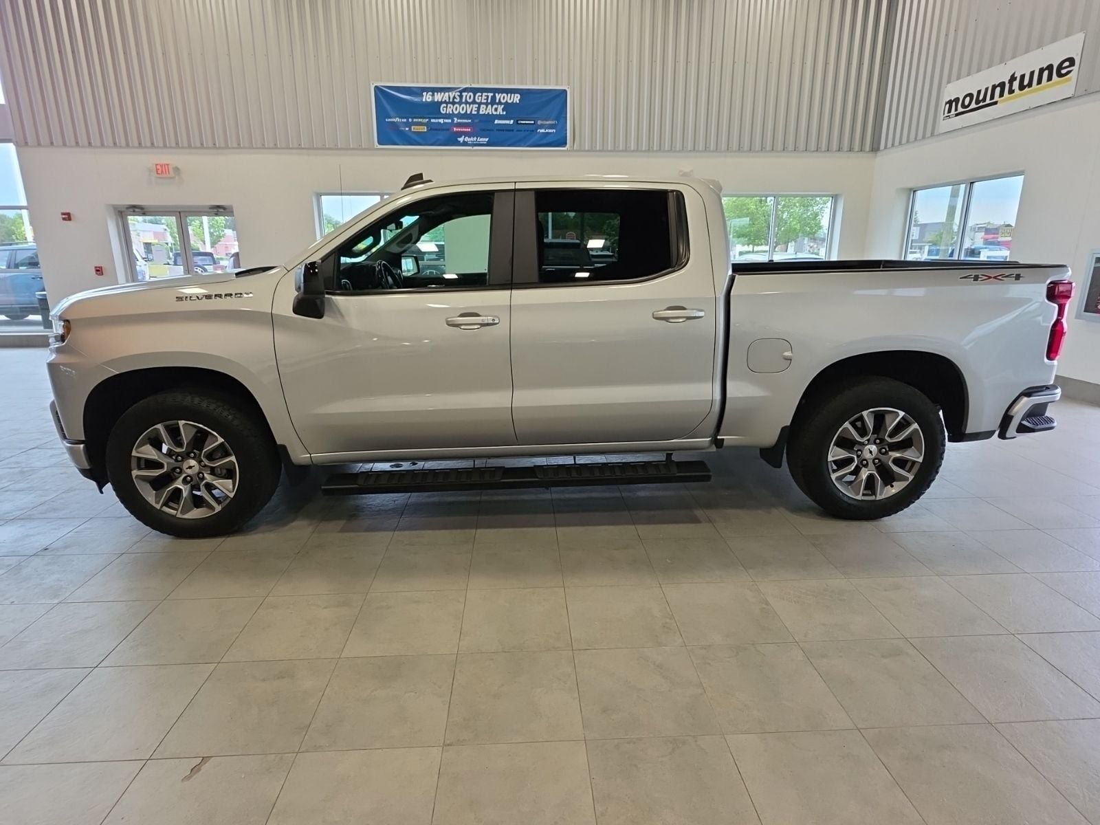 Thumbnail: 2022 Chevrolet Silverado 1500 - 12