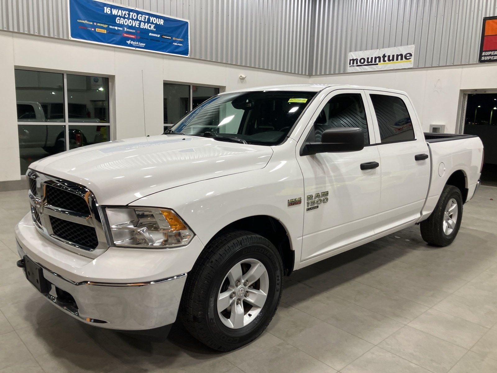 2023 RAM Ram 1500 Classic SLT's photo