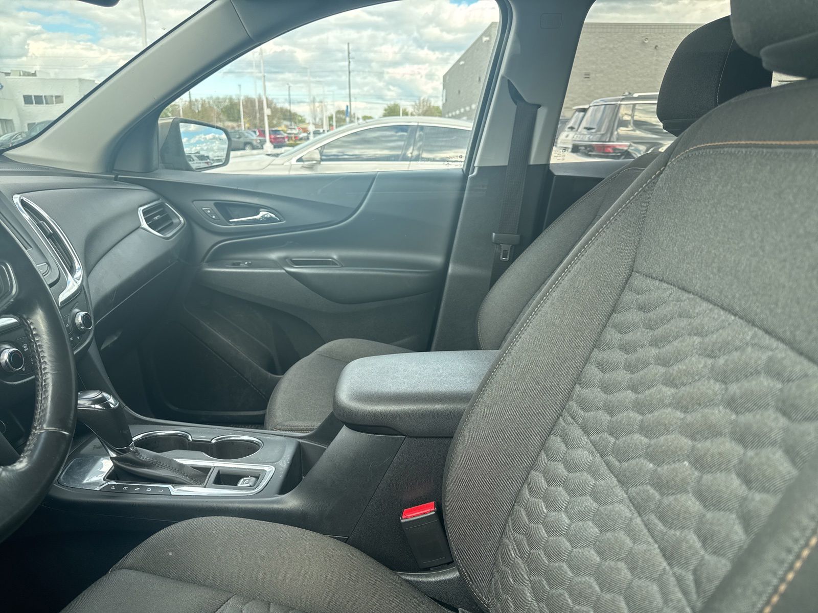 Thumbnail: 2019 Chevrolet Equinox - 29