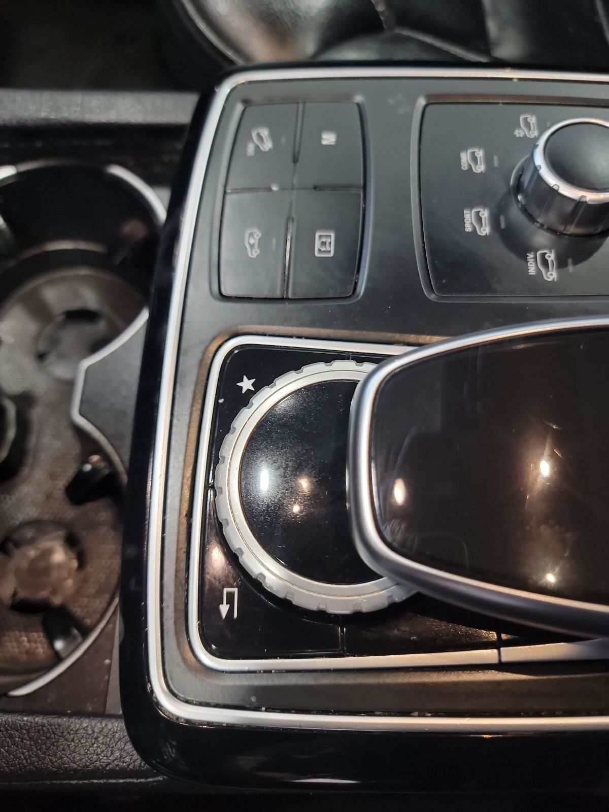 Thumbnail: 2017 Mercedes-Benz GLS - 29