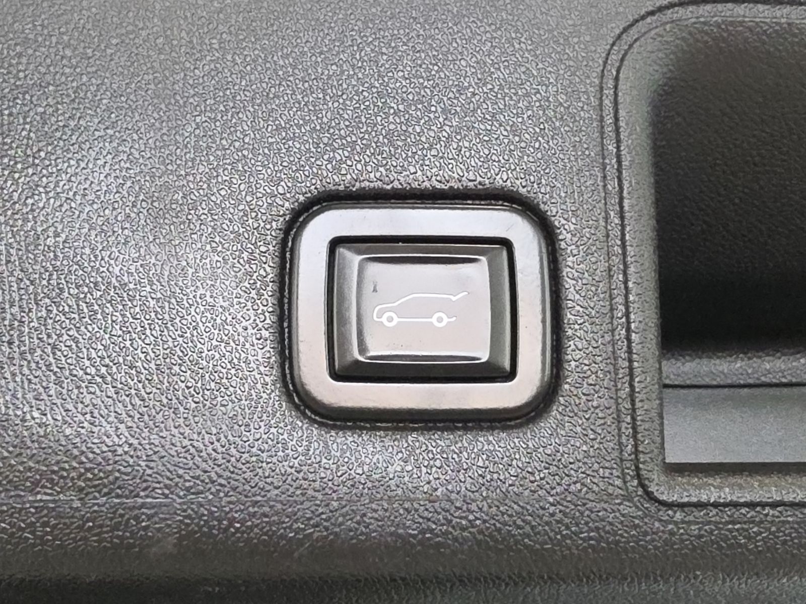 Thumbnail: 2021 GMC Terrain - 37