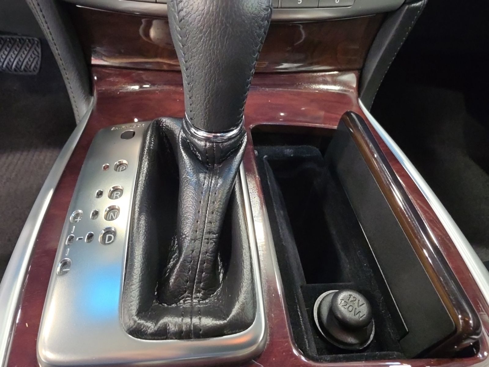 Thumbnail: 2019 INFINITI Q70 - 22