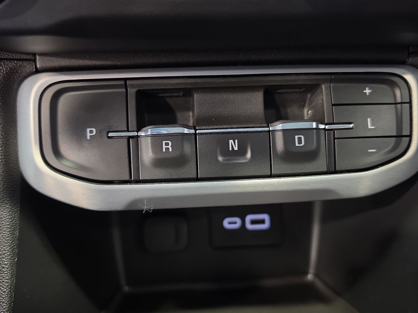 Thumbnail: 2021 GMC Acadia - 22