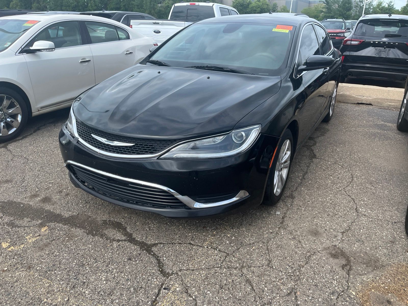 Thumbnail: 2016 Chrysler 200 - 4