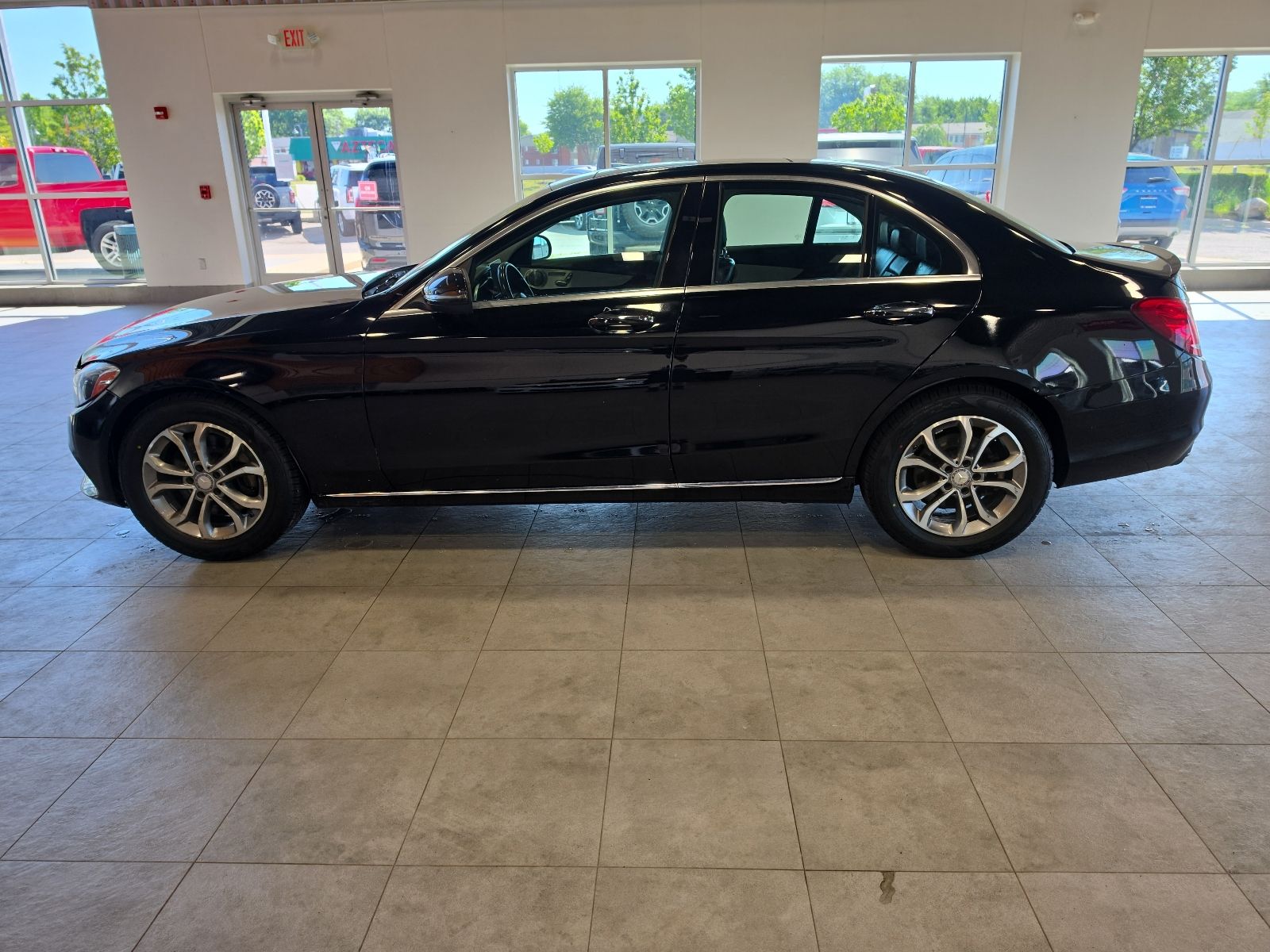 Thumbnail: 2016 Mercedes-Benz C-Class - 12
