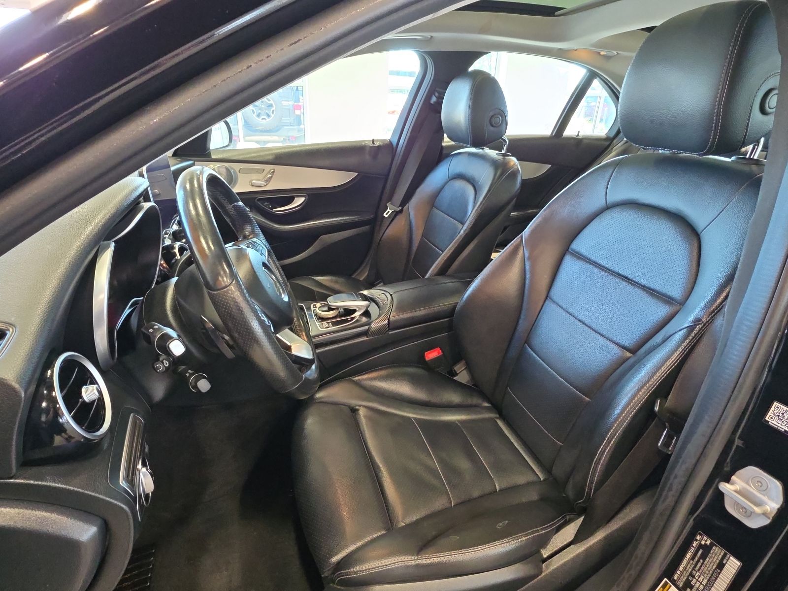 Thumbnail: 2016 Mercedes-Benz C-Class - 16