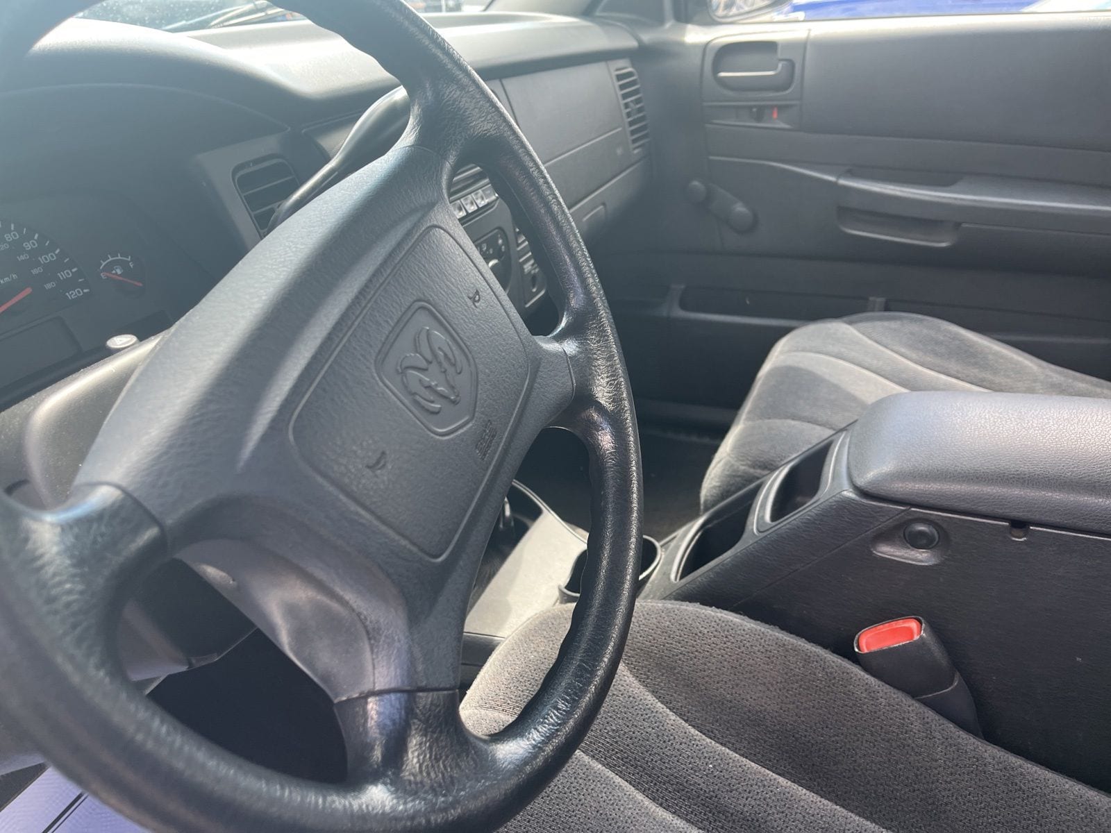 Thumbnail: 2004 Dodge Dakota - 25